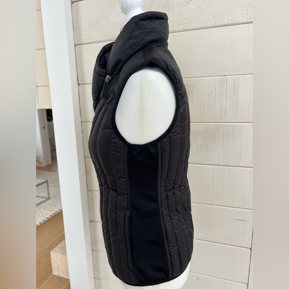 Calvin Klein Performance Down Vest with Asymmetrical Collar Size XS - Picture 5 of 9